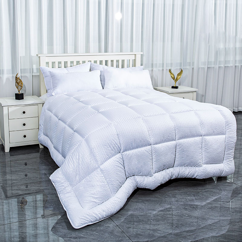 Comforul matlasat HF2409-002